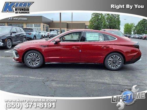 2025 Hyundai SONATA Hybrid SEL