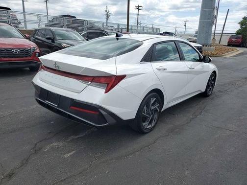 White 2024 Hyundai ELANTRA SEL