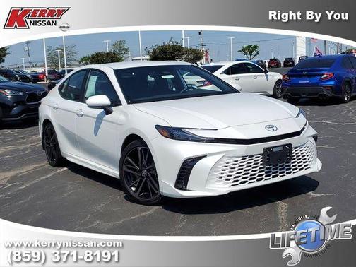Wind Chill Pearl 2026 Toyota Camry XSE
