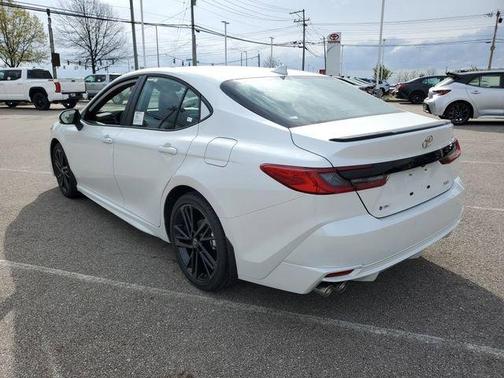Wind Chill Pearl 2026 Toyota Camry XSE