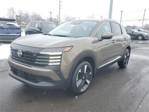 2025 Nissan Kicks SR