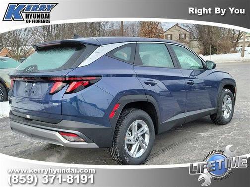 2026 Hyundai TUCSON SE