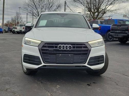 2020 Audi Q5 45 Titanium Premium