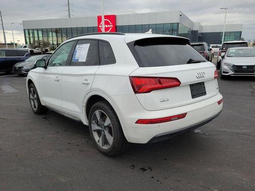 2020 Audi Q5 45 Titanium Premium