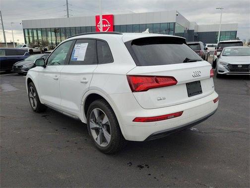 2020 Audi Q5 45 Titanium Premium