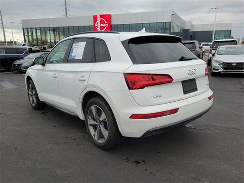 2020 Audi Q5 45 Titanium Premium
