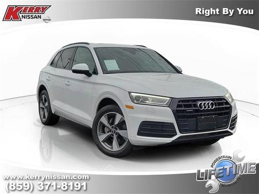 2020 Audi Q5 45 Titanium Premium