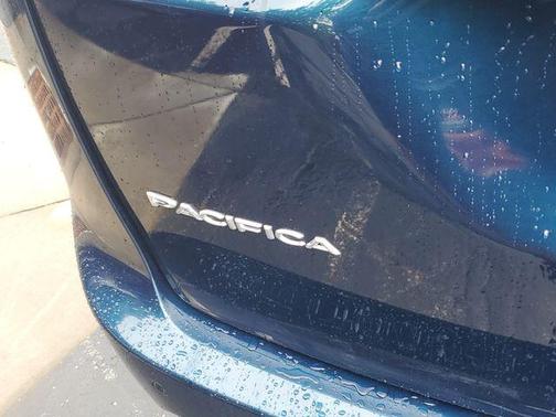 Fathom Blue Pearlcoat 2023 Chrysler Pacifica Touring-L
