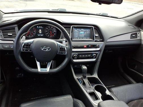 2018 Hyundai SONATA Sport