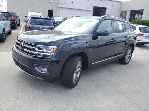 Deep Black Pearl Effect 2019 Volkswagen Atlas 3.6L SEL