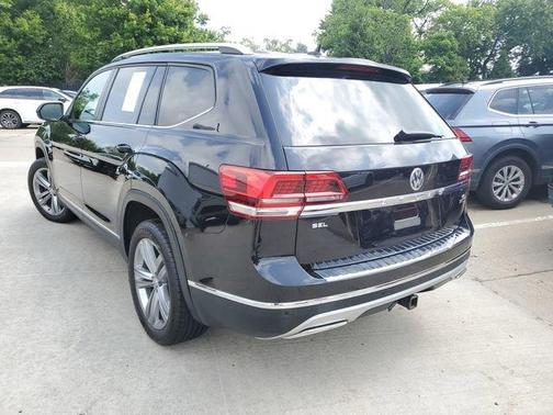 Deep Black Pearl Effect 2019 Volkswagen Atlas 3.6L SEL