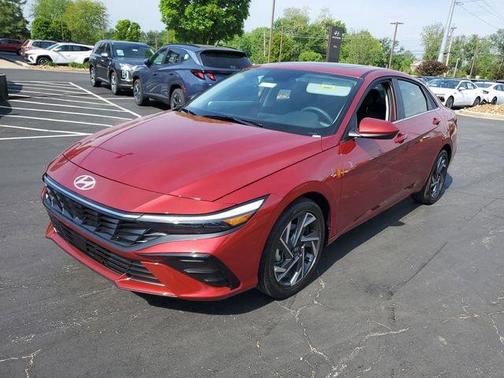 Red 2025 Hyundai ELANTRA SEL Convenience