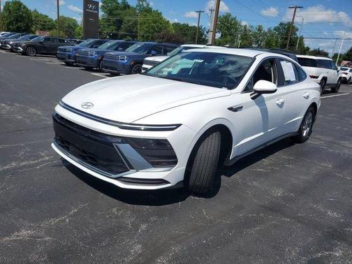 White 2025 Hyundai SONATA SE