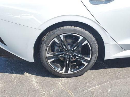 Wolf Gray 2023 Kia K5 GT-Line