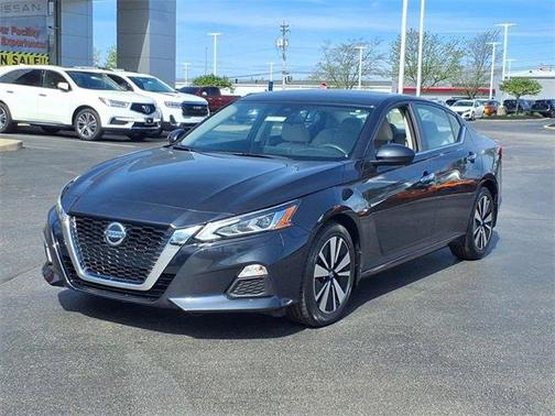 2022 Nissan Altima 2.5 SV