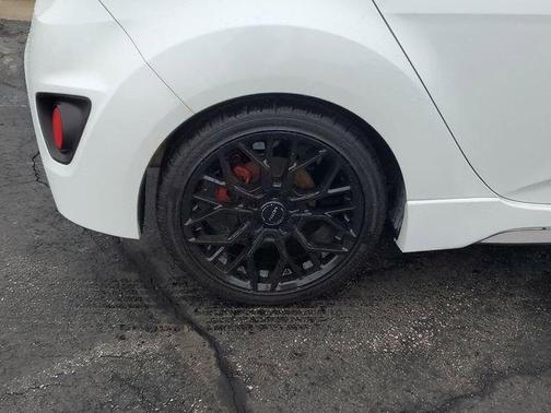 2016 Hyundai Veloster Turbo