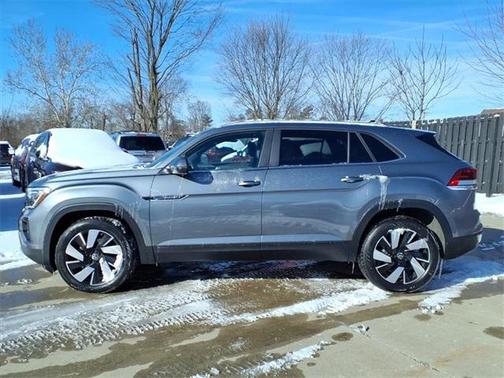 2024 Volkswagen Atlas Cross Sport 2.0T SE w/Technology