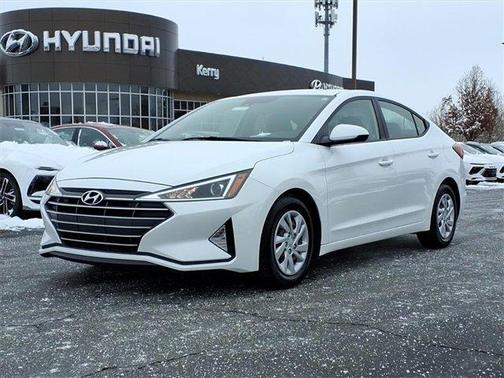 2020 Hyundai ELANTRA SE