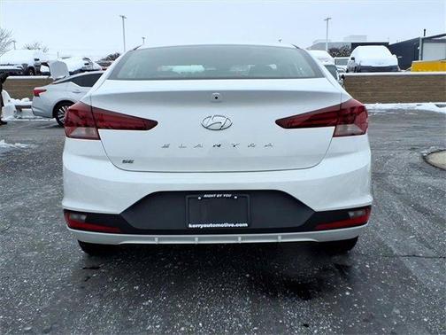 2020 Hyundai ELANTRA SE