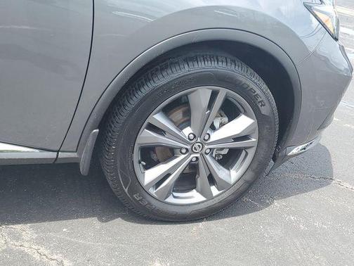 Gun Metallic 2022 Nissan Murano Platinum