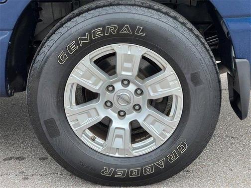 2017 Nissan Titan SV