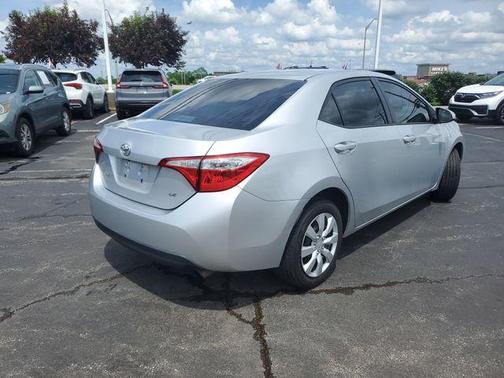 Classic Silver Metallic 2016 Toyota Corolla LE