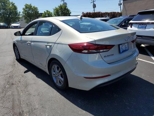 Mineral Beige 2017 Hyundai ELANTRA SE