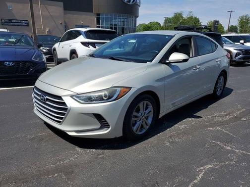 Mineral Beige 2017 Hyundai ELANTRA SE