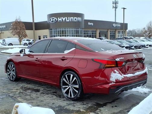 2021 Nissan Altima 2.5 SR