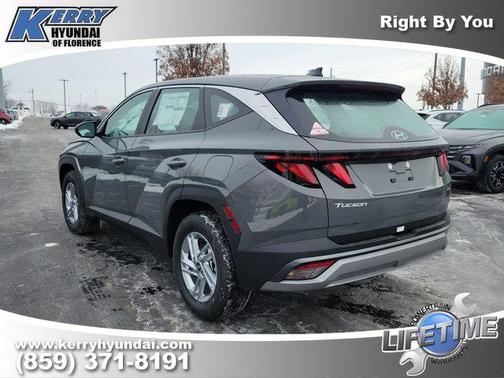 2026 Hyundai TUCSON SE