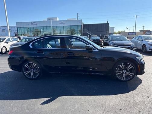 2019 BMW 330 i xDrive