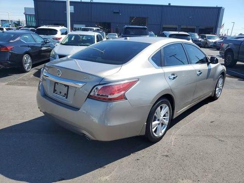 Saharan Stone 2015 Nissan Altima 2.5 SL