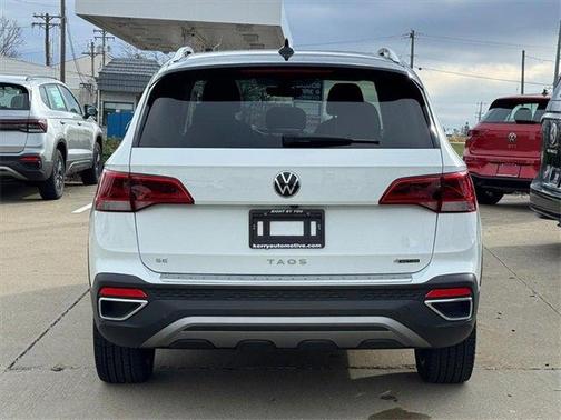2024 Volkswagen Taos 1.5T SE
