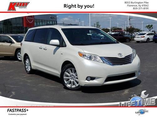 Blizzard Pearl 2017 Toyota Sienna XLE Premium