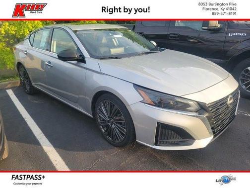 Brilliant Silver Metallic 2023 Nissan Altima 2.5 SL