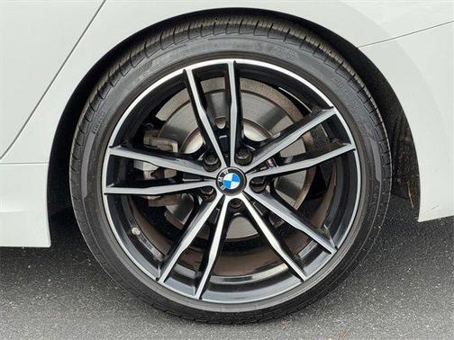 2021 BMW 330 i xDrive