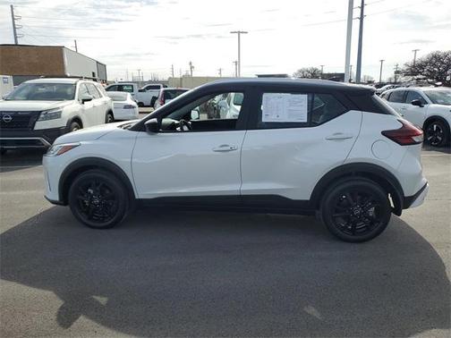 2023 Nissan Kicks SV