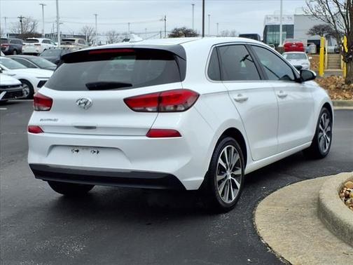 2019 Hyundai Elantra GT Base