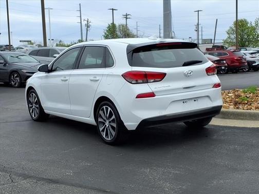 2019 Hyundai Elantra GT Base