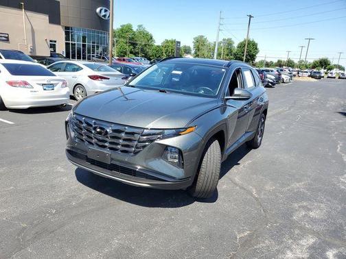 Amazon Gray 2023 Hyundai TUCSON Limited