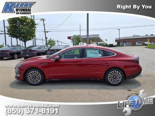 2025 Hyundai SONATA Hybrid SEL