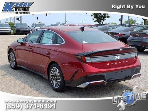 2025 Hyundai SONATA Hybrid SEL