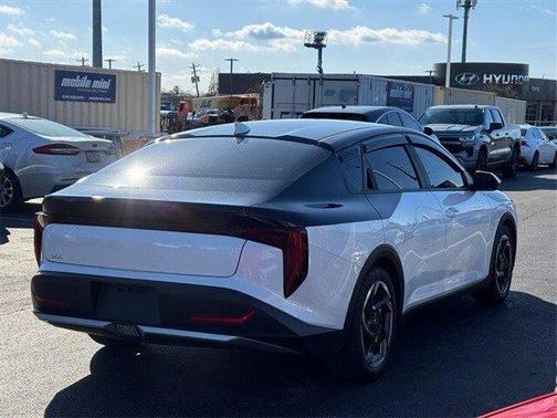 2025 Kia K4 EX