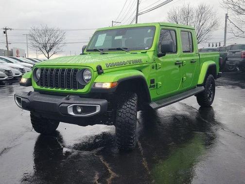 2025 Jeep Gladiator Sport