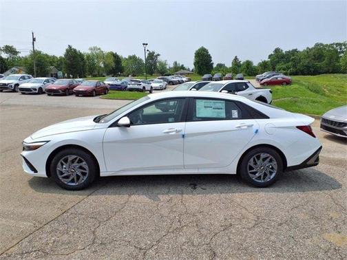 2025 Hyundai ELANTRA HEV Blue