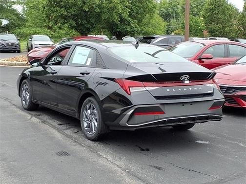 2025 Hyundai ELANTRA HEV Blue