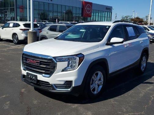 Summit White 2022 GMC Terrain SLE