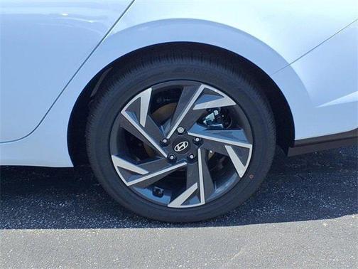 2025 Hyundai ELANTRA HEV Limited