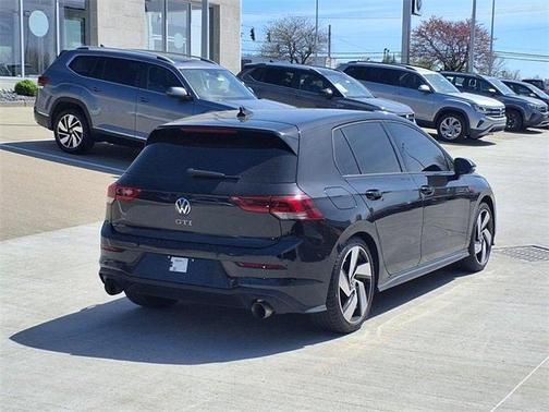 2024 Volkswagen Golf GTI 2.0T S