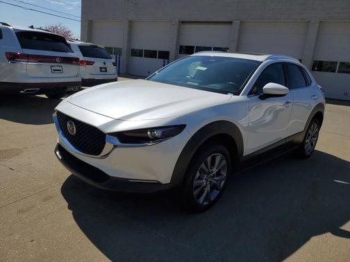 Snowflake White Pearl Mica 2025 Mazda CX-30 2.5 S Preferred Package